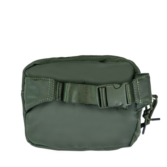 BearPaw Green Belt Bag - Picture 2 of 10